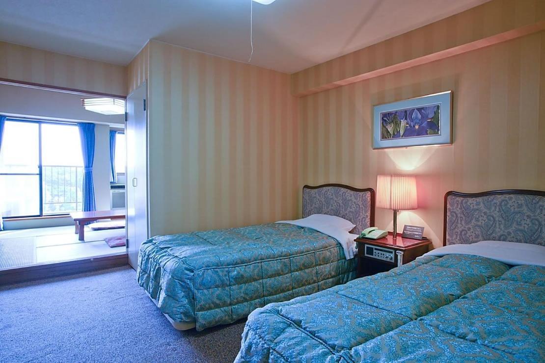 Hotel Green Hill Otaki Bagian luar foto